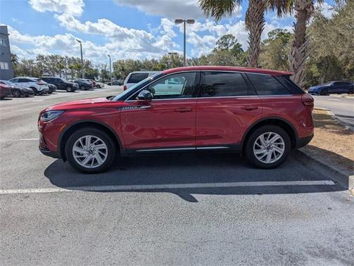 2025 Lincoln Corsair Premiere