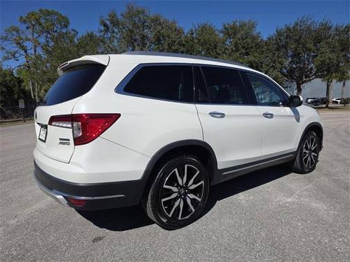 2019 Honda Pilot Touring 8-Passenger