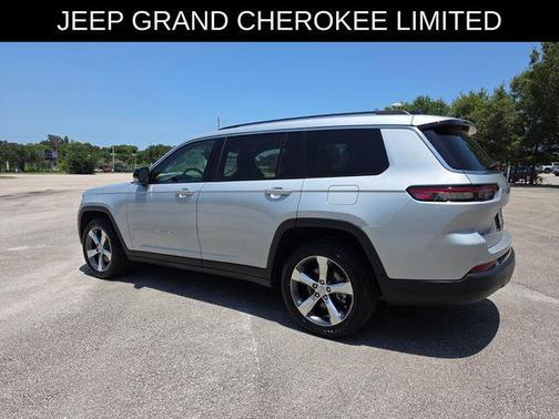 Silver 2021 Jeep Grand Cherokee L Limited