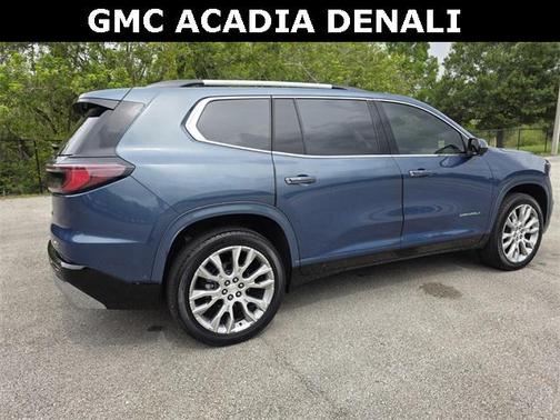 2024 GMC Acadia Denali
