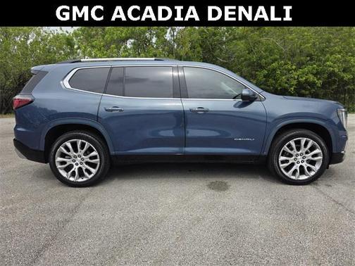 2024 GMC Acadia Denali