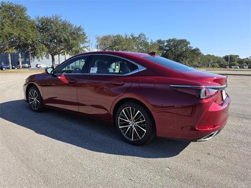 2025 Lexus ES 350 Base