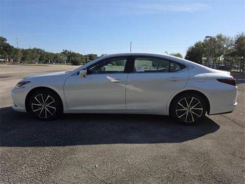 2025 Lexus ES 350 Base