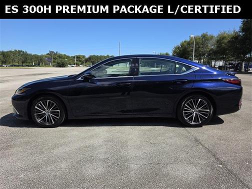 2025 Lexus ES 300h Premium