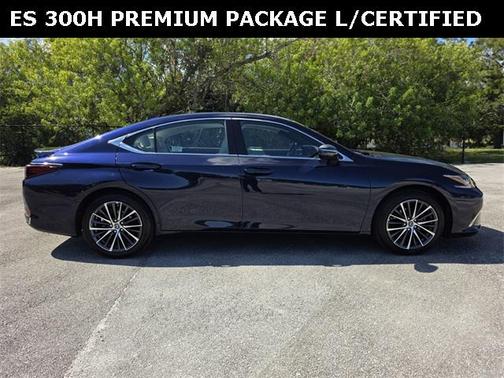 2025 Lexus ES 300h Premium