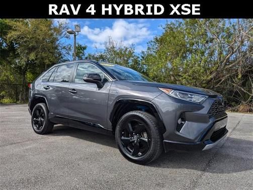 2019 Toyota RAV4 Hybrid SE