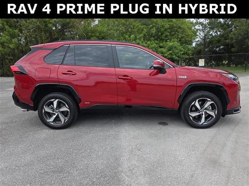2023 Toyota RAV4 Hybrid SE