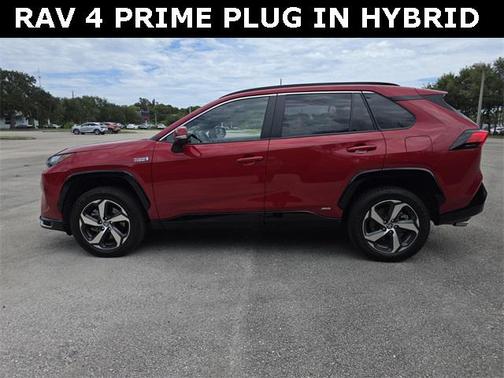 2023 Toyota RAV4 Hybrid SE
