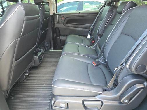 Platinum White 2025 Honda Odyssey Elite