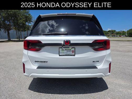 Platinum White 2025 Honda Odyssey Elite