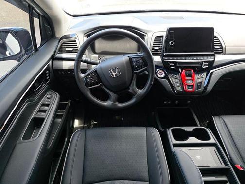 Platinum White 2025 Honda Odyssey Elite