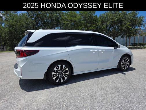 Platinum White 2025 Honda Odyssey Elite