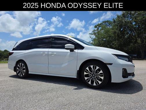 Platinum White 2025 Honda Odyssey Elite