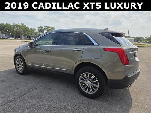 2019 Cadillac XT5 Luxury