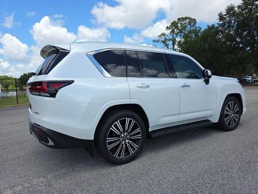 White Pearl 2026 Lexus LX 600 Luxury