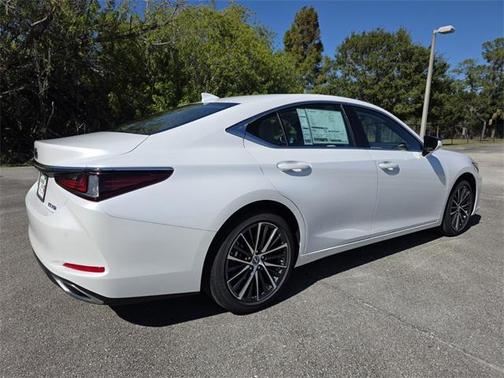 2025 Lexus ES 350 Base