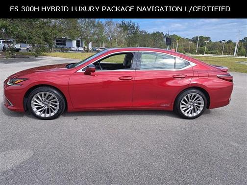 2019 Lexus ES 300h Ultra Luxury