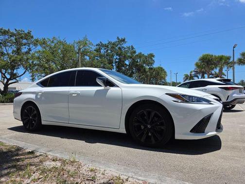 Ultra White 2022 Lexus ES 350 F Sport