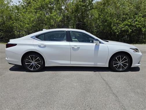 2022 Lexus ES 350 Premium