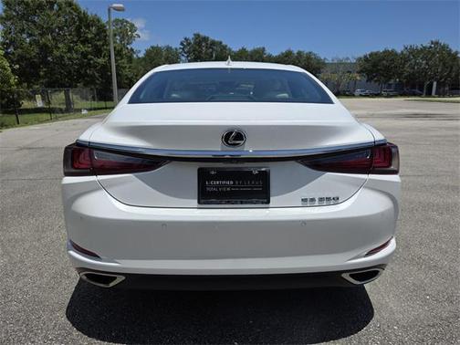 2022 Lexus ES 350 Premium