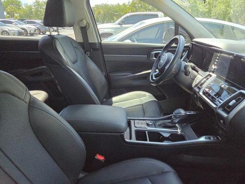 Glacial White Pearl 2023 Kia Sorento S