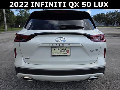 2022 INFINITI QX50 LUXE