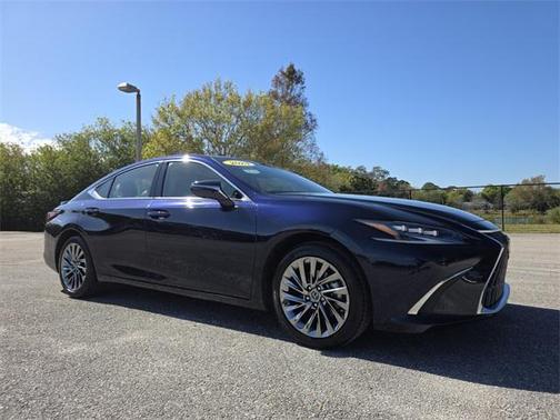 2024 Lexus ES 300h Ultra Luxury