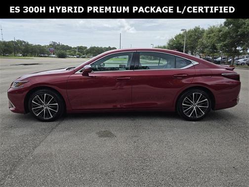 2025 Lexus ES 300h Premium