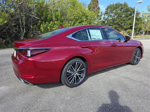 2025 Lexus ES 350 Base