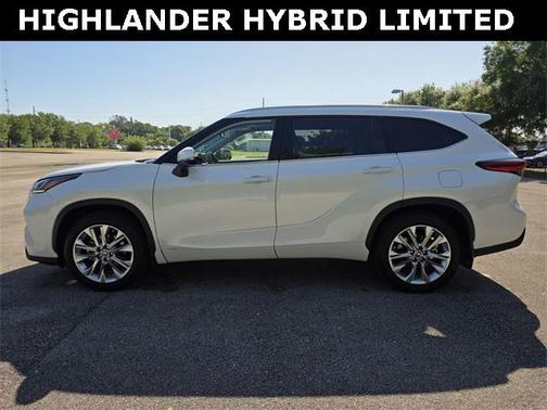 2022 Toyota Highlander Hybrid Limited