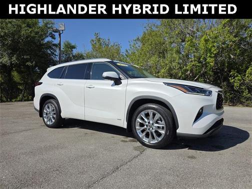 2022 Toyota Highlander Hybrid Limited