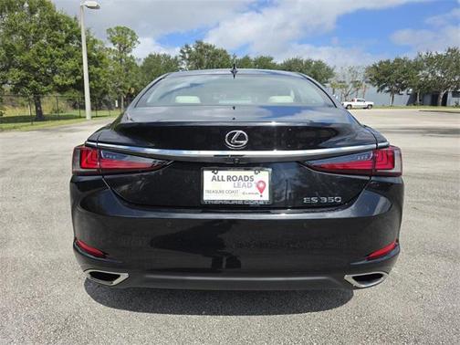 2025 Lexus ES 350 Base