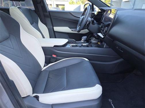 2023 Lexus NX 350h 350h Luxury