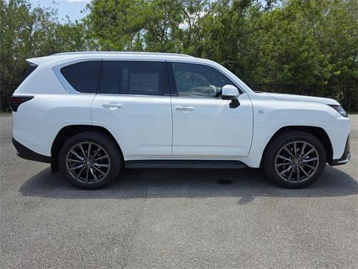 2025 Lexus LX 600 Base