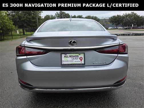 2023 Lexus ES 300h Premium
