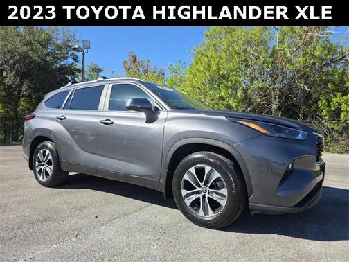 2023 Toyota Highlander XLE
