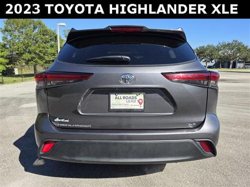 2023 Toyota Highlander XLE