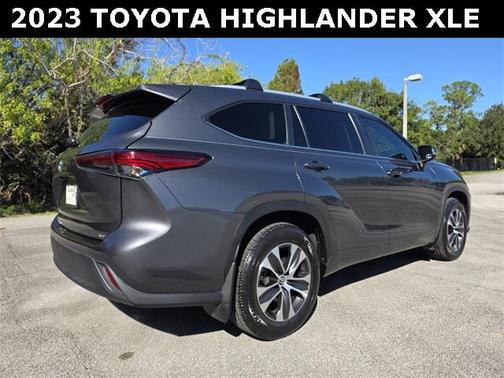 2023 Toyota Highlander XLE