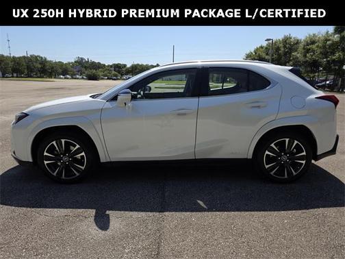 2022 Lexus UX 250h Base