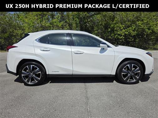 2022 Lexus UX 250h Base