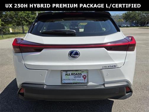 2022 Lexus UX 250h Base