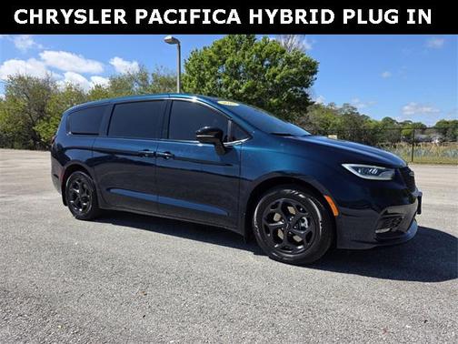 2023 Chrysler Pacifica Hybrid Limited