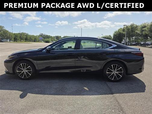 2024 Lexus ES 250 Base