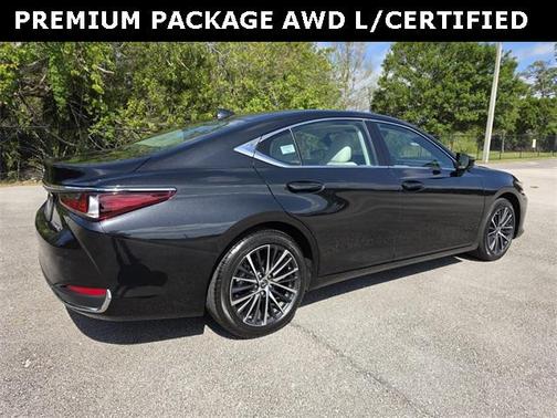 2024 Lexus ES 250 Base