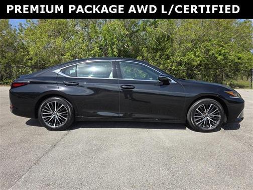 2024 Lexus ES 250 Base
