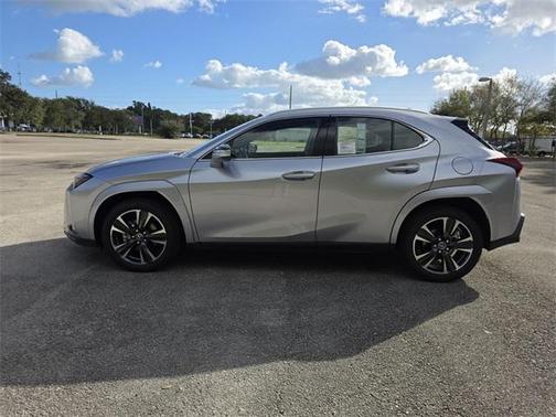 2025 Lexus UX 300h Premium