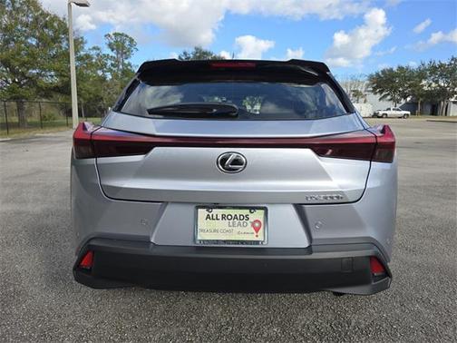 2025 Lexus UX 300h Premium