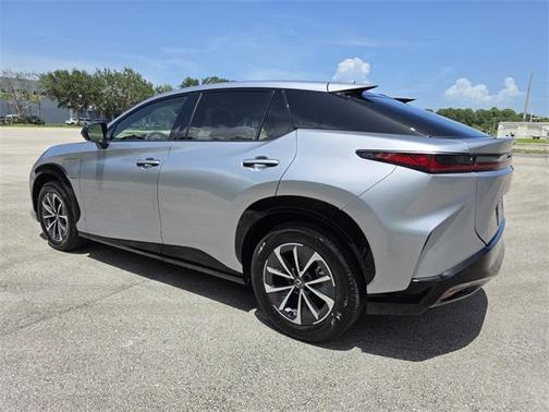 2025 Lexus RZ 300e 300e Premium