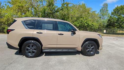 2025 Lexus LX 700h Overtrail