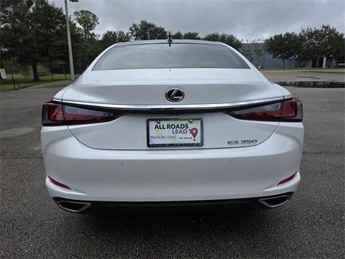 2025 Lexus ES 350 Base